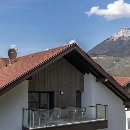 Duingt-entre Et Taillefer 2 Pas Piste Cyclable Et Par Lla Selections By Location Annecy * Duingt